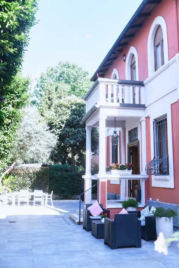 La Villa Bed & Breakfast Milano Eksteriør billede