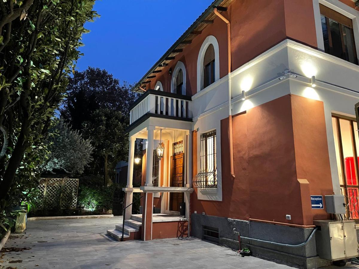 La Villa Bed & Breakfast Milano Eksteriør billede