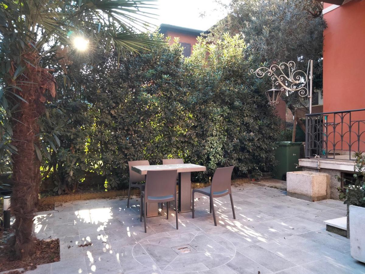 La Villa Bed & Breakfast Milano Eksteriør billede